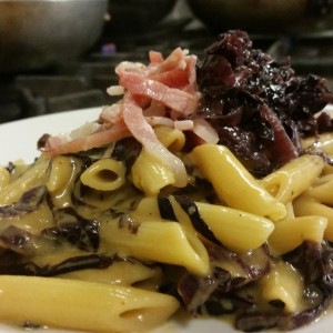 pennette allo Zafferano Con Radicchio di Treviso e Speck Croccante (1)