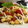 gnocchetti-sardi-alle-melanzane-con-pomodorini-e-ricotta-dura